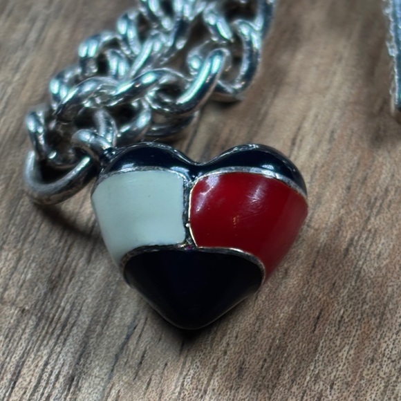 Tommy Hilfiger silver tone necklace with logo heart charm - Picture 3 of 6